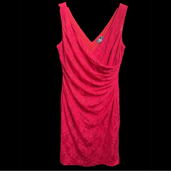 Red Dress - Picture 1 of 3